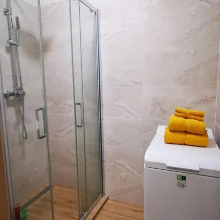 Apartment Adam
